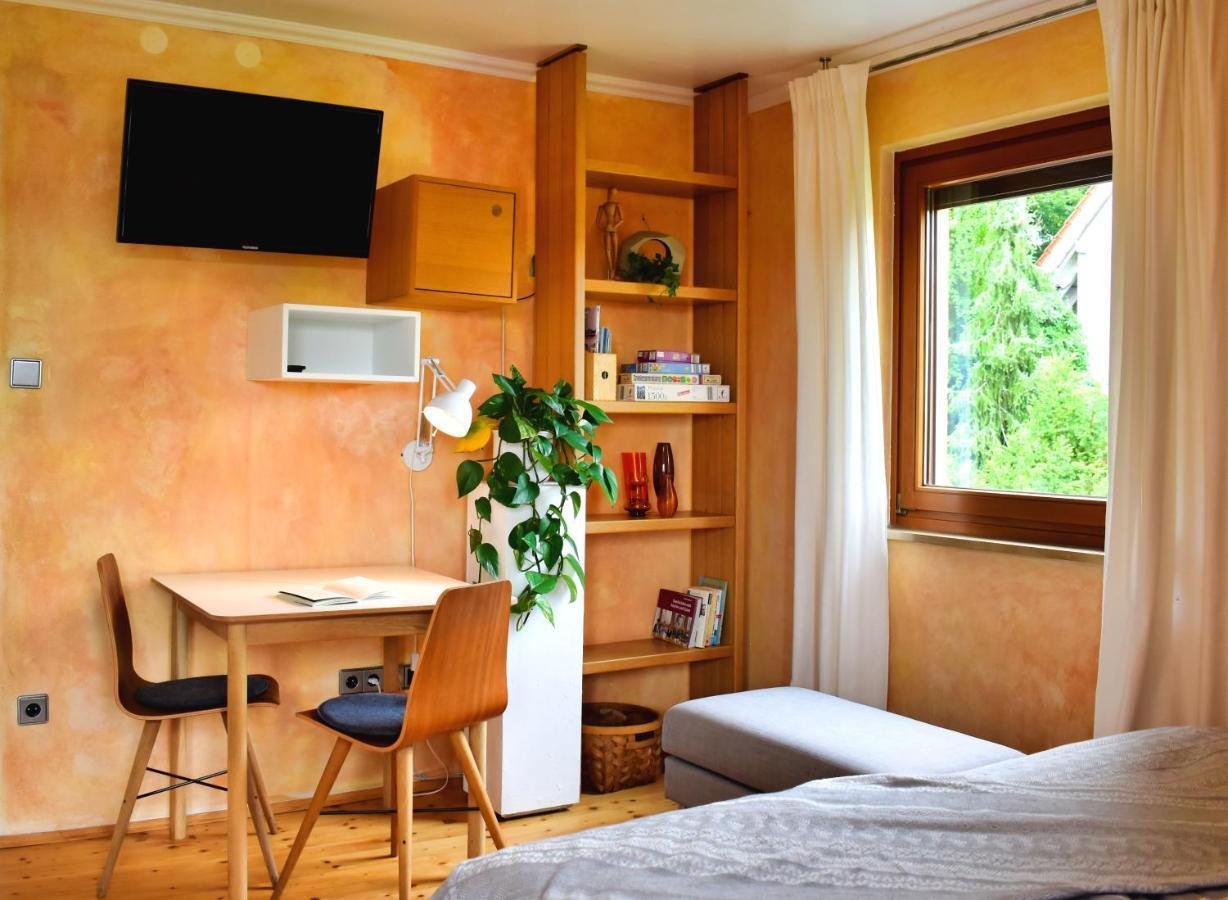 Mediterran-Skandinavisch - Outdoorwhirlpool Ganzjaehrig Burgthann エクステリア 写真