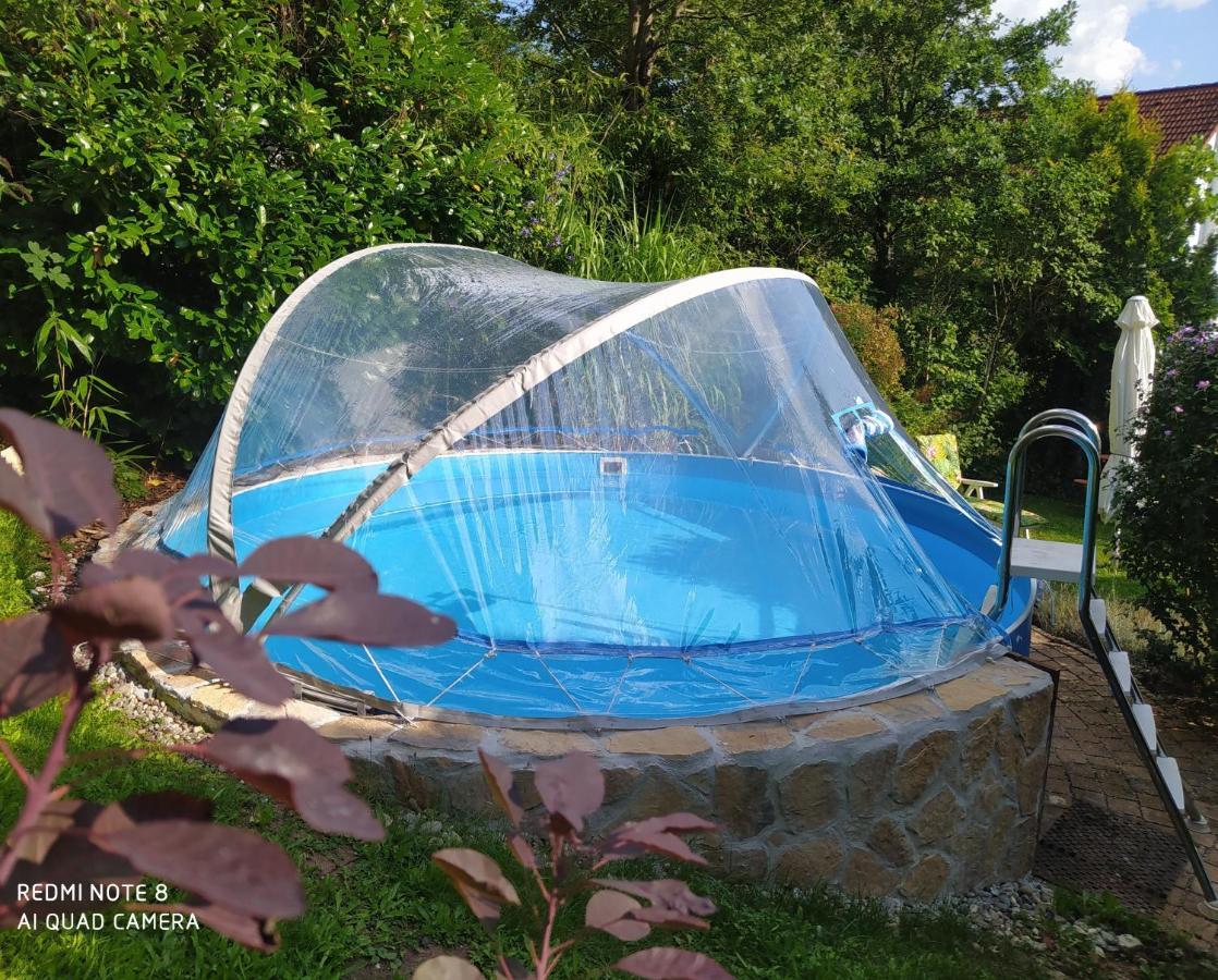 Mediterran-Skandinavisch - Outdoorwhirlpool Ganzjaehrig Burgthann エクステリア 写真